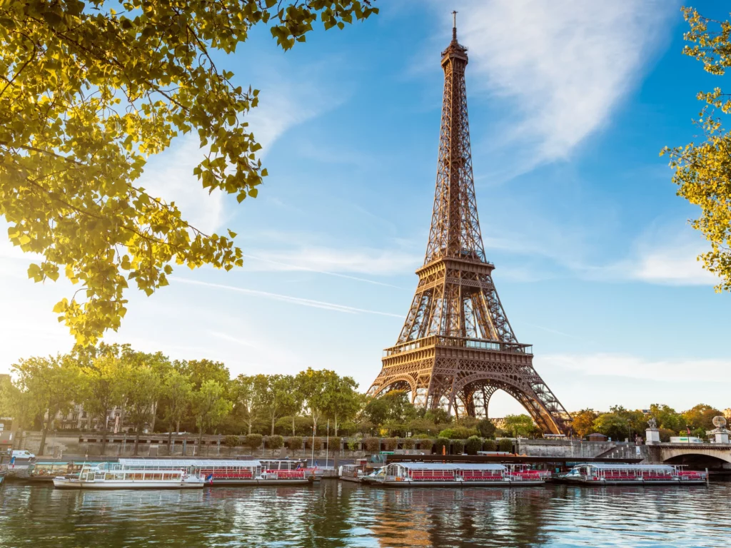 paris-fr-hero.BfTcStng